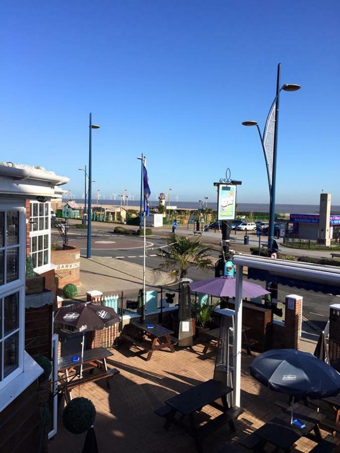 The Marine Pub Hotel Great Yarmouth Exterior photo